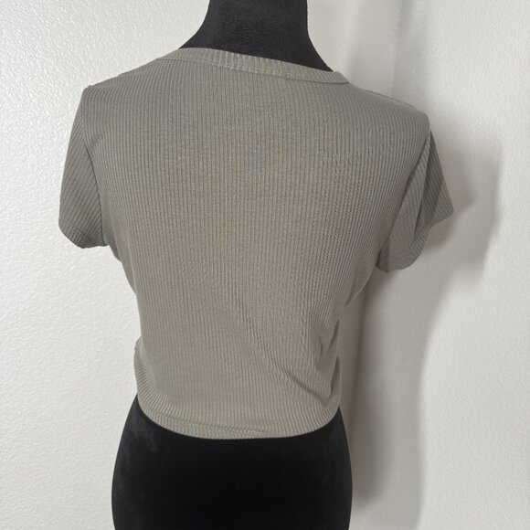 Ruched Side Tie Ribbed Knit Crop Top In Sage‎ Green By Heart & Hips - Size M - Picture 4 of 5